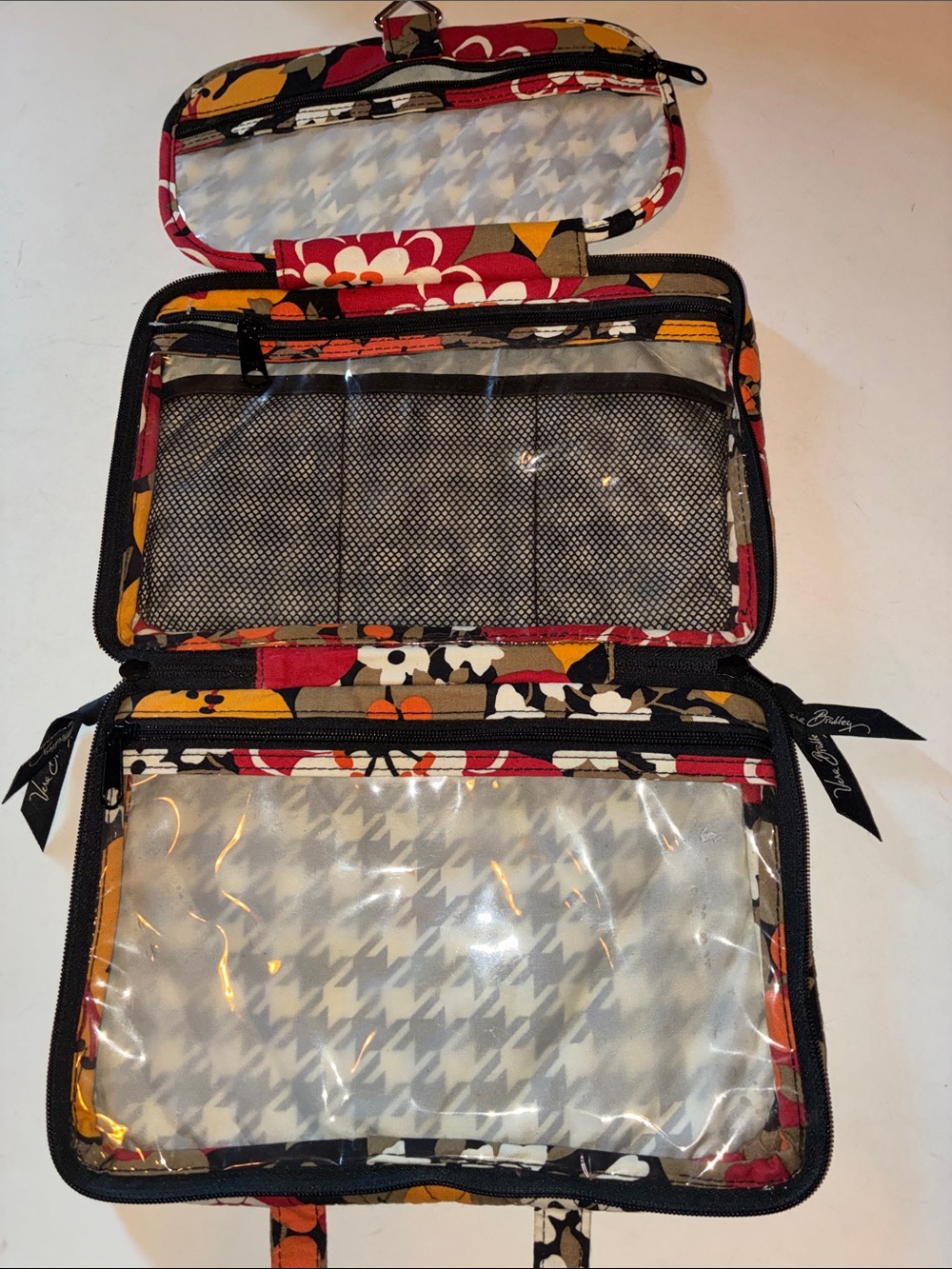 Retired Vera Bradley Bittersweet Cosmetic Case - Picture 5 of 7